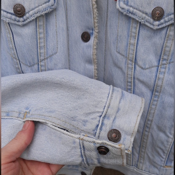 LEVI’S Original Trucker Sherpa Jacket Size Small Like New - Levi’s Premium Line - Picture 4 of 14